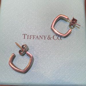 Authentic Tiffany and Co retired frank gehry torque earrings